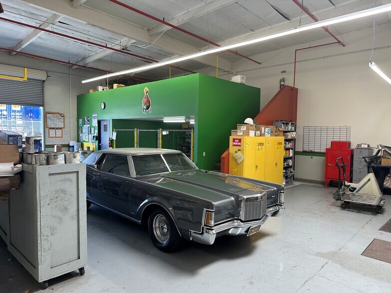 More Photos Of 638-644 N Eckhoff St, Orange Warehouse For Sale