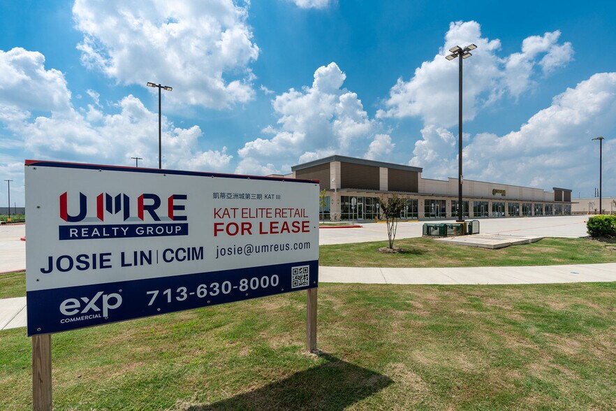 More Photos Of 23015 Colonial Pky, Katy Storefront Retail Office For Sale