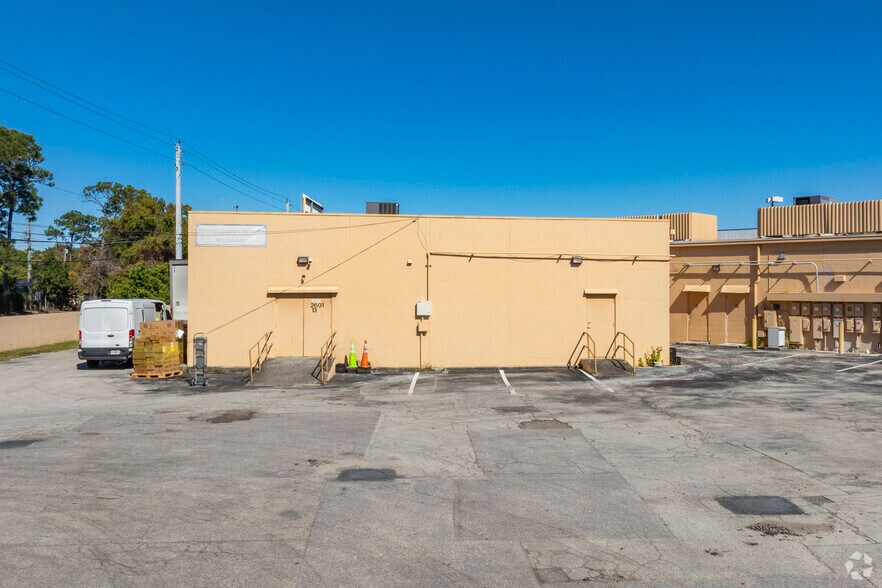 More Photos Of 2601-2675 S Military Trl, West Palm Beach Storefront For Lease