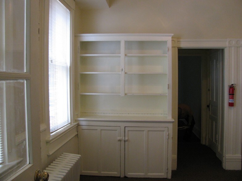 More Photos Of 1511 King St, Alexandria Office Residential For Lease