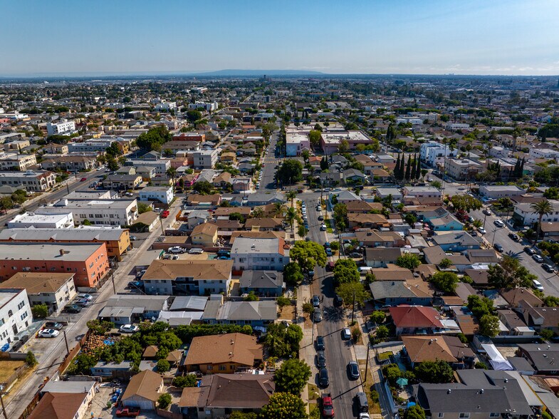 More Photos Of 626 N Breed St, Los Angeles Apartments For Sale