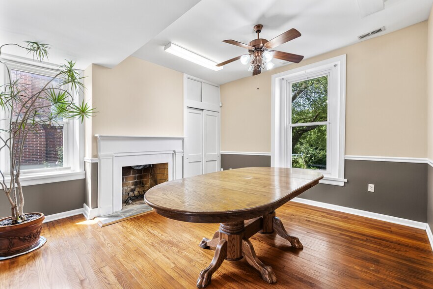 More Photos Of 410 Main St, Reisterstown Medical For Lease