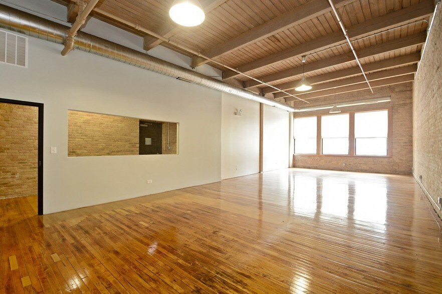 More Photos Of 1132 S Wabash Ave, Chicago Loft Creative Space For Lease
