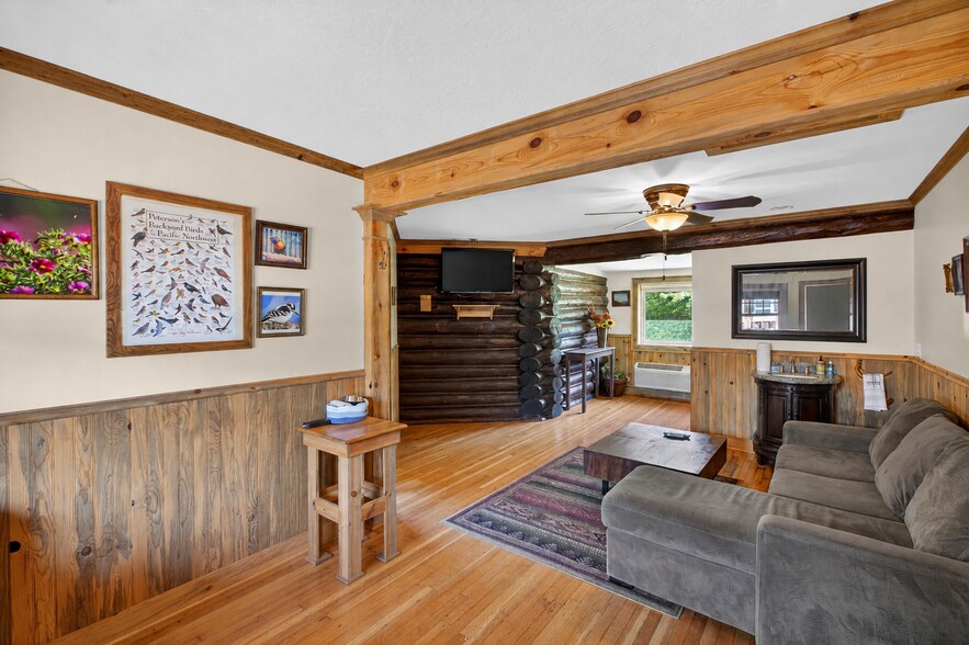 More Photos Of 1258 Highway 141, White Salmon Hospitality For Sale