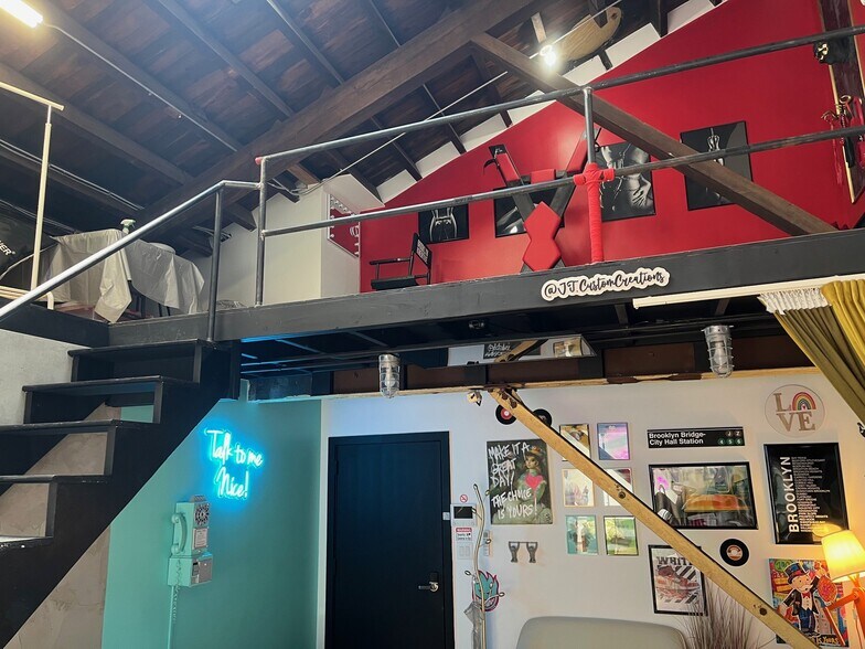 More Photos Of 310 Meserole St, Brooklyn Flex For Lease