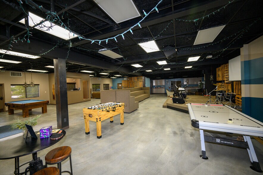 More Photos Of 455 Church Way, El Cajon Religious Facility For Lease