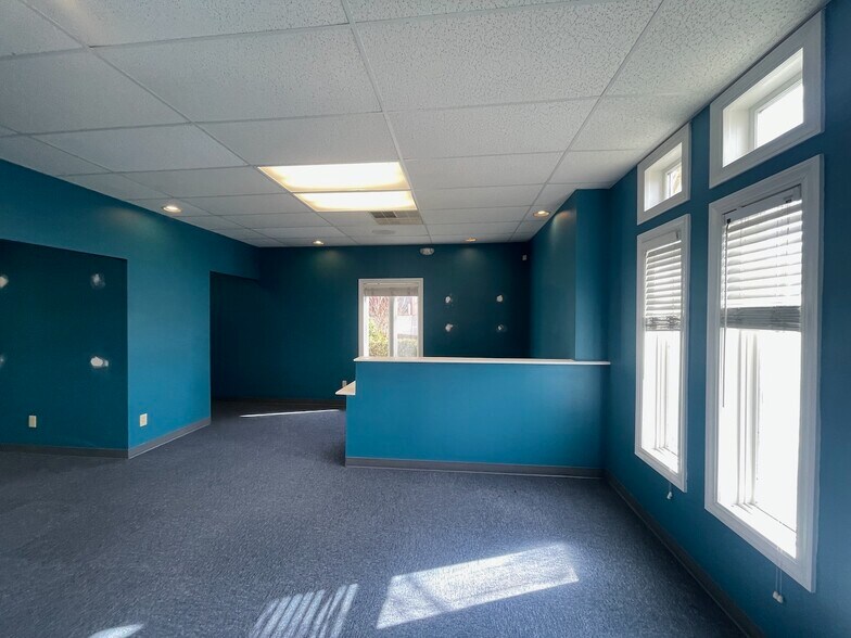 More Photos Of 78 Lynoak Cv, Jackson Medical For Sale