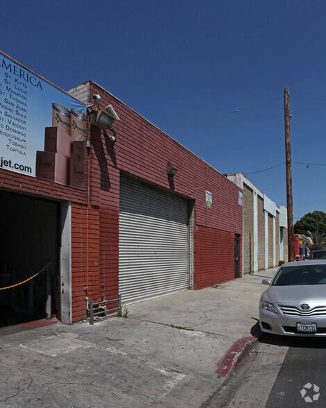More Photos Of 963-967 E 12th St, Los Angeles Warehouse For Lease
