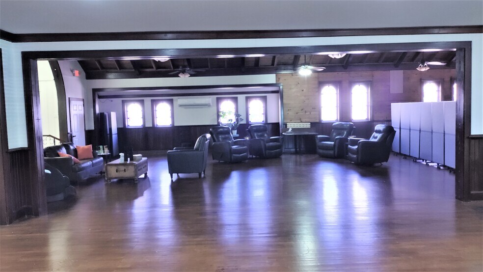 More Photos Of 1700 Central Ave, Hot Springs Office For Sale