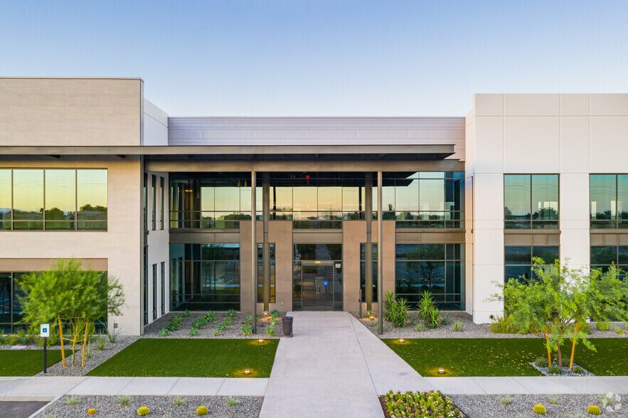 More Photos Of SEC Pecos Rd & Gilbert Rd, Gilbert Unknown For Lease