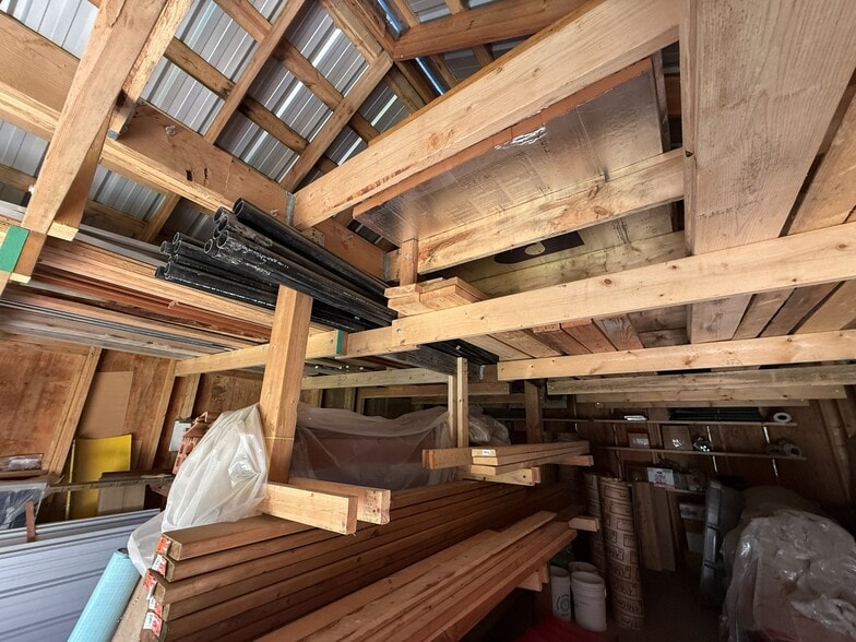 More Photos Of NHN (Nizina Road) McCarthy, Glennallen Specialty For Sale