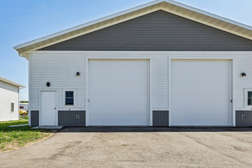 More Photos Of 407 Wengel dr, Reedsburg Light Manufacturing For Sale