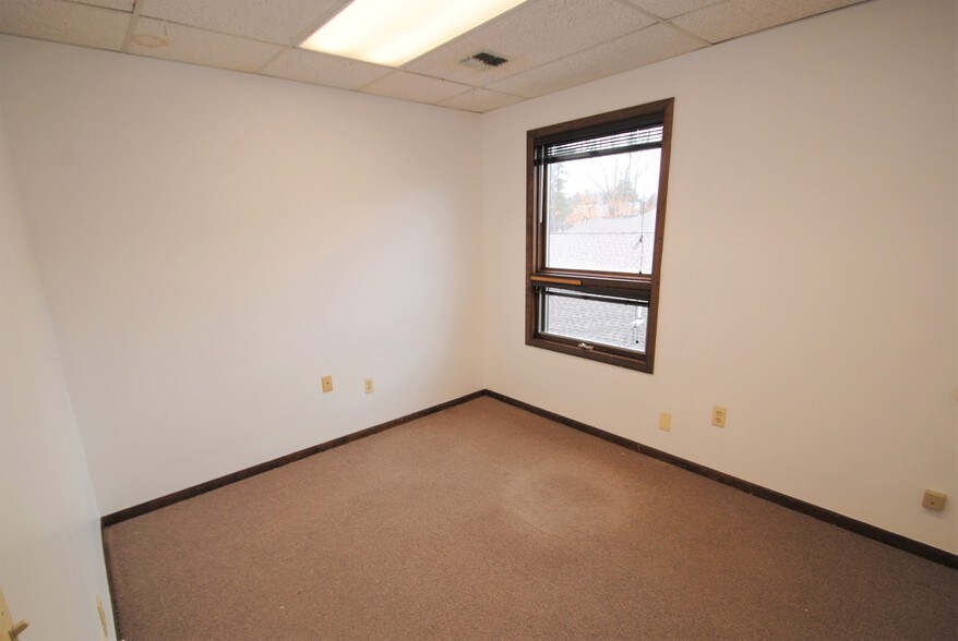 More Photos Of 332 Commons Way, Toms River Medical For Lease