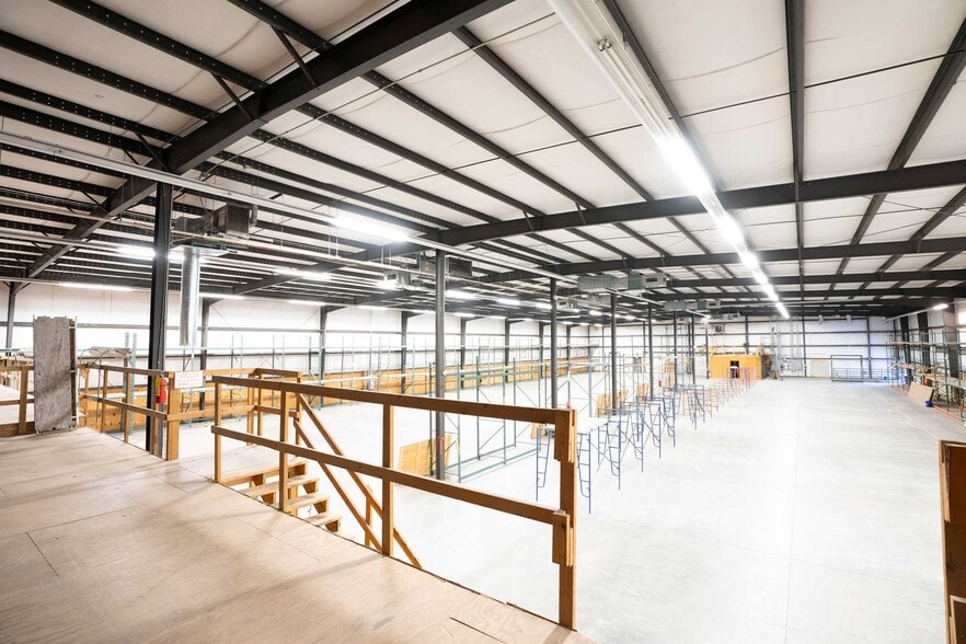 More Photos Of 1651 Holland St, West Columbia Warehouse For Lease