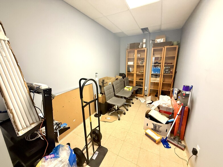 More Photos Of 4351 104th Ave SE, Calgary Warehouse For Sale