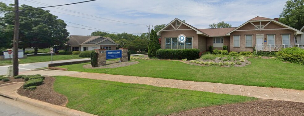More Photos Of 210 Mills Ave, Greenville Medical For Sale