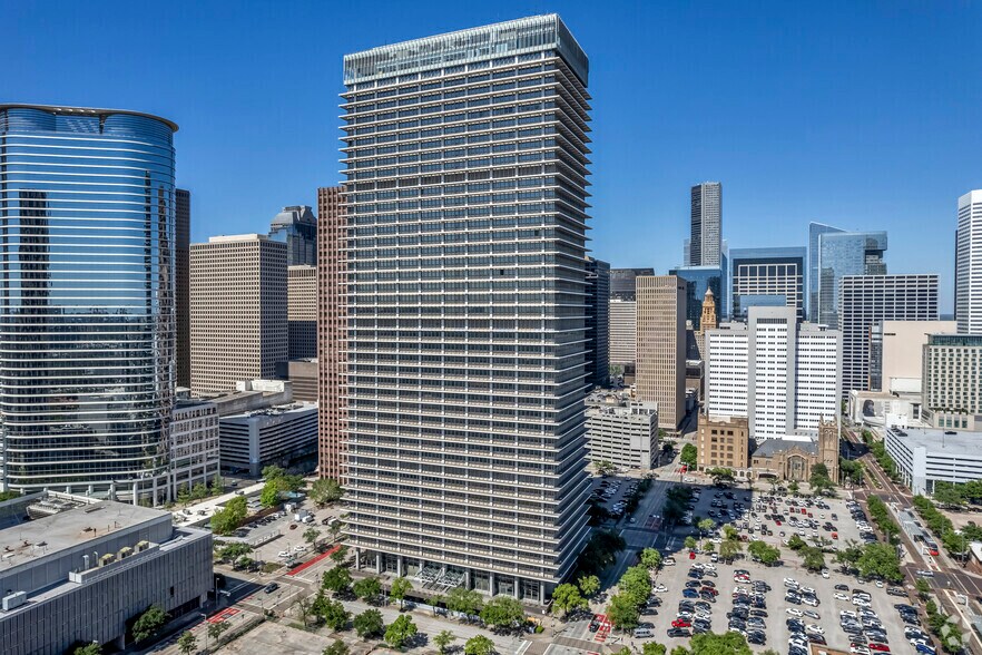 More Photos Of 800 Bell St, Houston Office For Sale