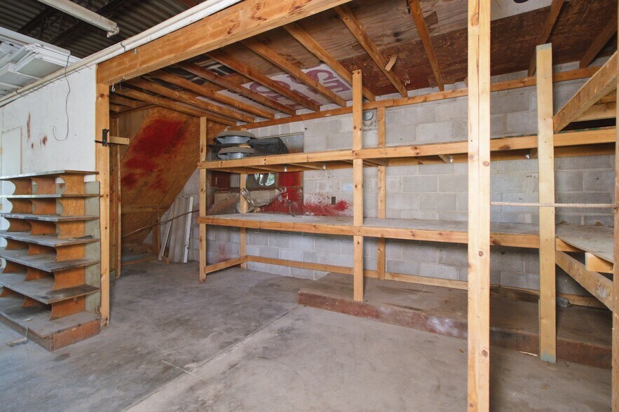 More Photos Of 902 S Hill St, West Plains Office For Sale