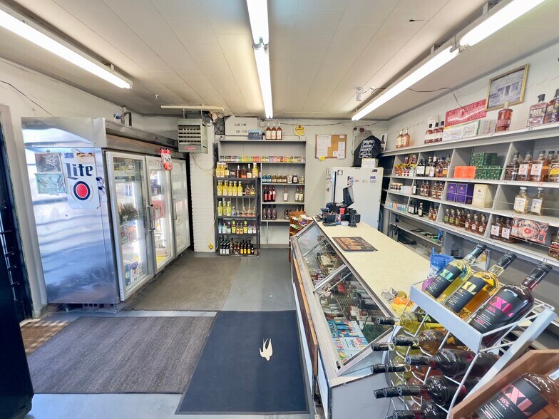 More Photos Of 1315 Church St, Tiptonville Convenience Store For Sale