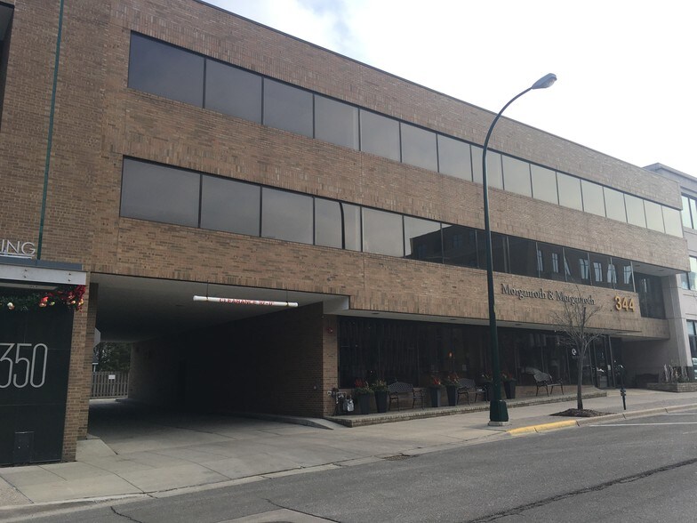 More Photos Of 344 N Old Woodward Ave, Birmingham Office For Lease