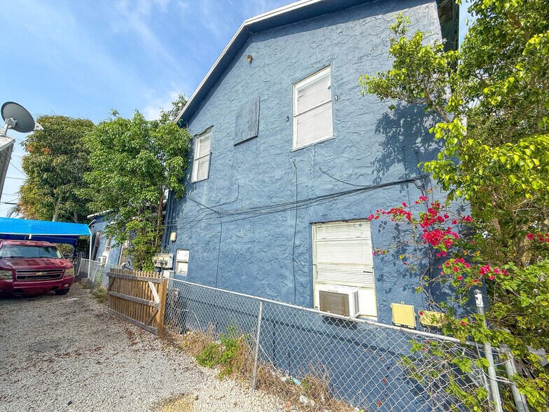 More Photos Of 1000 W Lakewood Rd, West Palm Beach Apartments For Sale