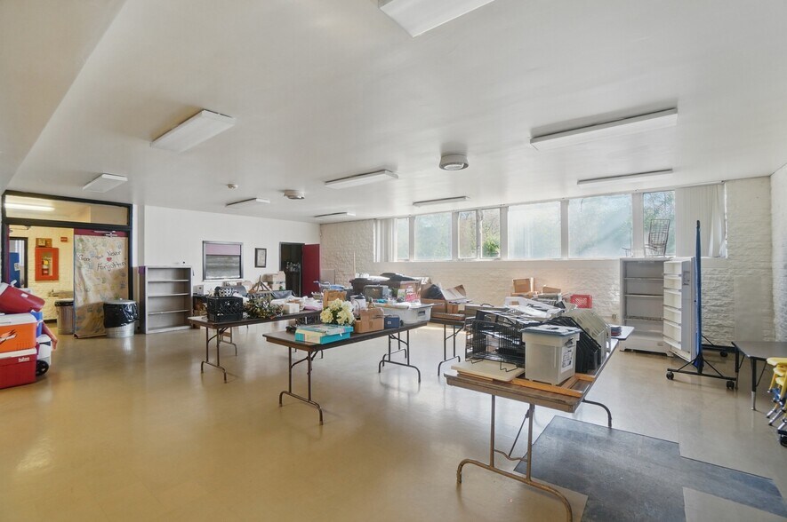 More Photos Of 1708 Baymiller St, Cincinnati Religious Facility For Sale