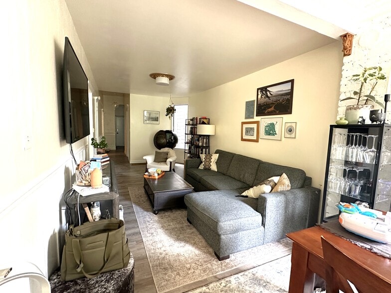 More Photos Of 1821-1823 Oak St, San Francisco Apartments For Sale