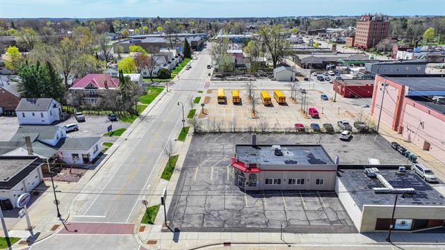More Photos Of 401-405 S Central Ave, Marshfield Storefront For Sale
