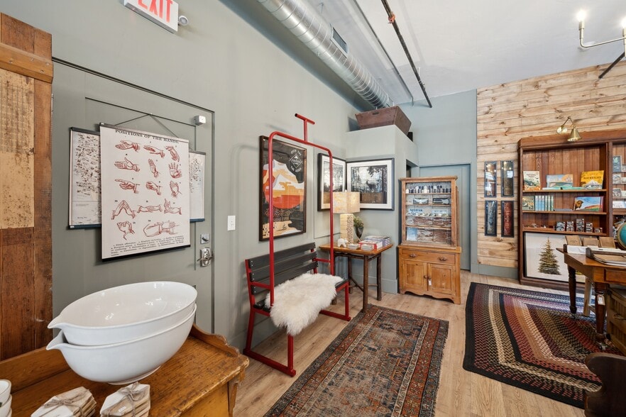 More Photos Of 325 Central Ave, Whitefish Storefront Retail Office For Sale