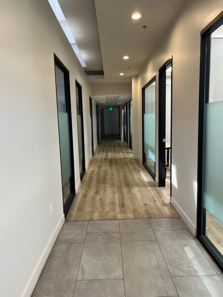 More Photos Of 3400 W Olympic Blvd, Los Angeles Office For Sale