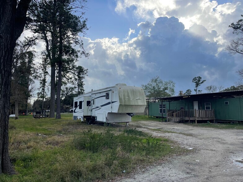 More Photos Of 7535 Nodding Pines Ln, Houston Manufactured Housing Mobile Home Park For Sale