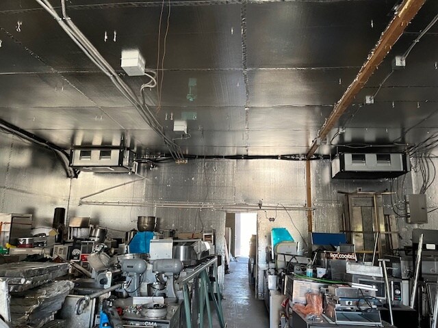 More Photos Of 691 E Valley Blvd, Colton Light Distribution For Sale