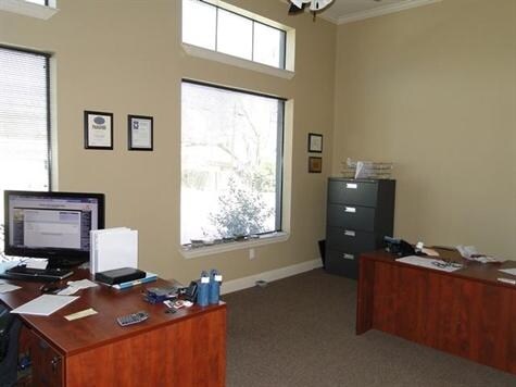 More Photos Of 320 E Main St, Lewisville Office For Lease