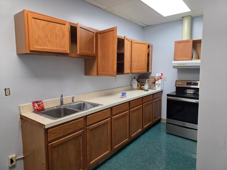 More Photos Of 3 Battaile Dr, Winchester Lodge Meeting Hall For Sale