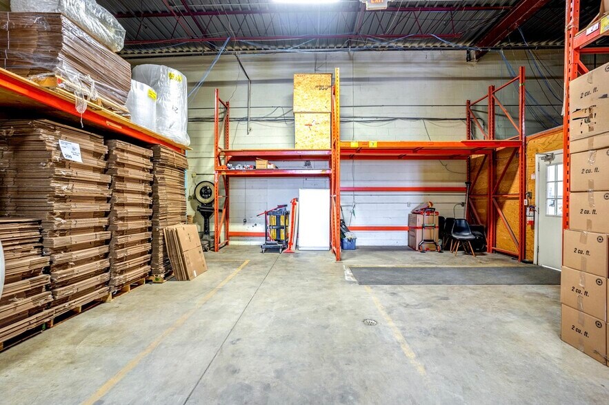 More Photos Of 1146 Aerowood Dr, Mississauga Warehouse For Sale