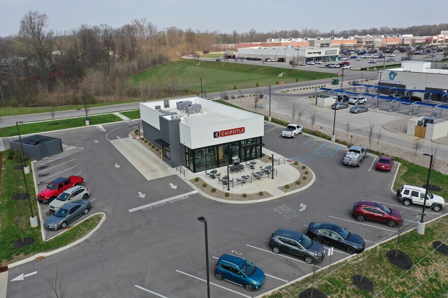 More Photos Of 3513 E 10th St, Jeffersonville General Retail For Sale