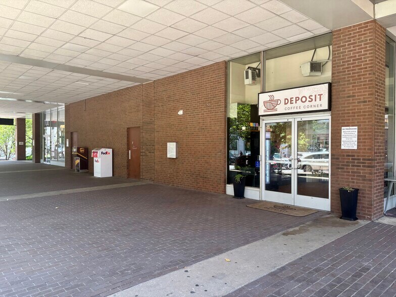More Photos Of 100 N Queen St, Lancaster Office For Sale