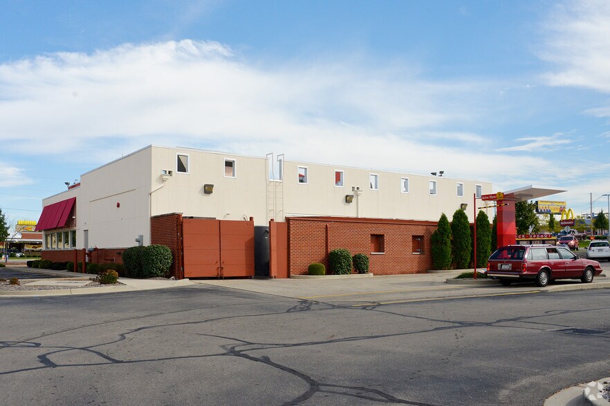 More Photos Of 2861 Wilmington Pike, Dayton Restaurant For Sale