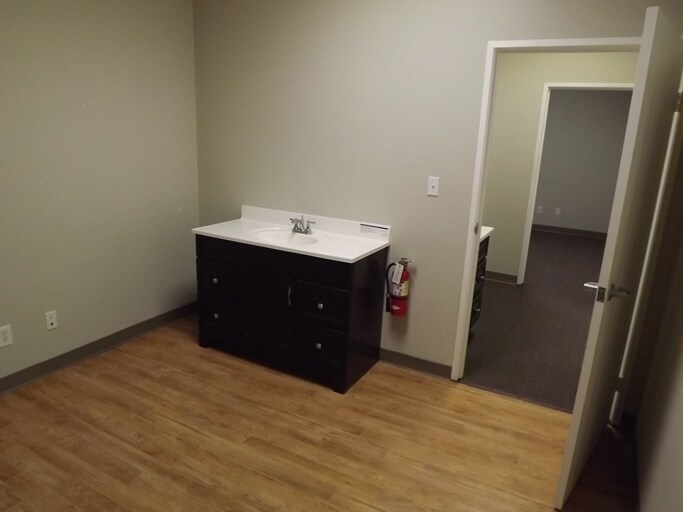 More Photos Of 225 E Airport Dr, San Bernardino Medical For Lease