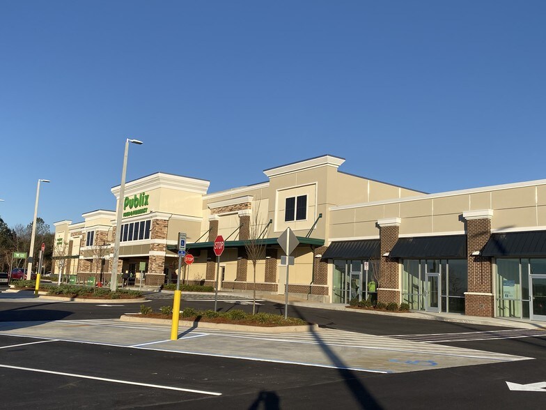 More Photos Of 13556 Highway 69 N, Northport Supermarket For Lease
