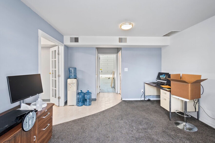 More Photos Of 562 W Crete Cir, Grand Junction Warehouse For Sale