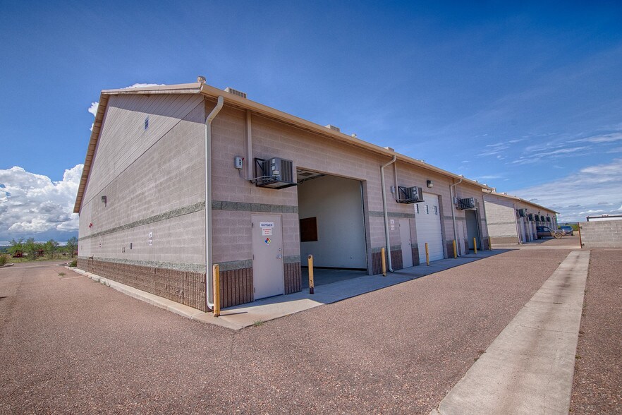 More Photos Of 1321 E Lumbermans Loop, Show Low Warehouse For Lease