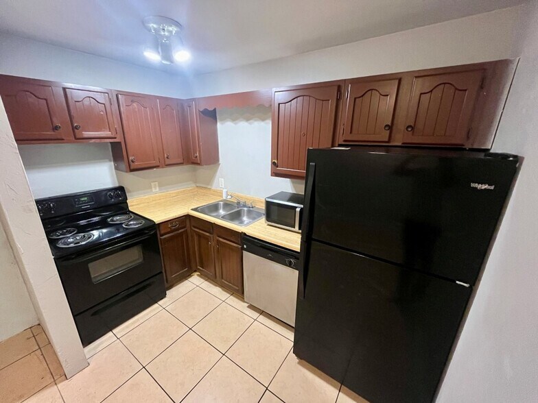 More Photos Of 7213 SW 44th Pl, Gainesville Apartments For Sale