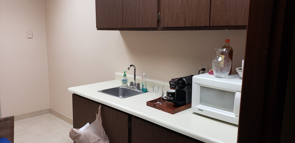 More Photos Of 3120 N 19th Ave, Phoenix Office For Lease