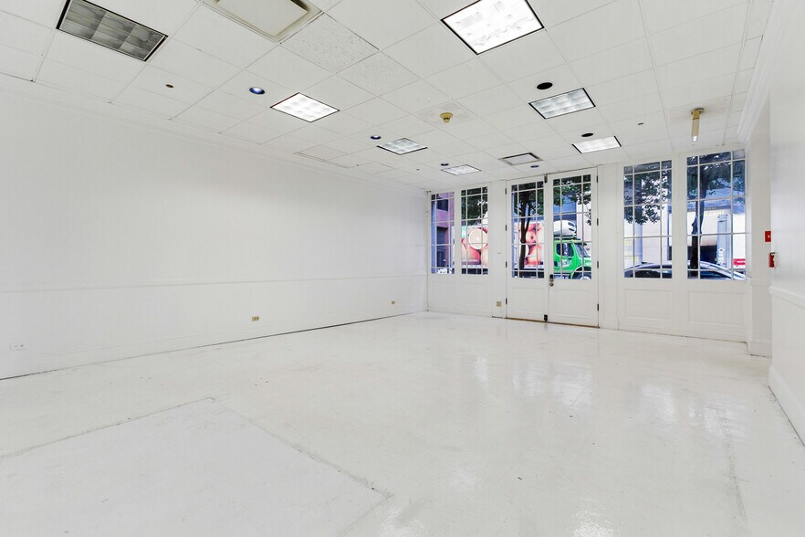 More Photos Of 336 Camp St, New Orleans Office For Lease