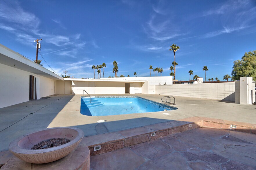 More Photos Of 2249 N Palm Canyon Dr, Palm Springs Hospitality For Sale