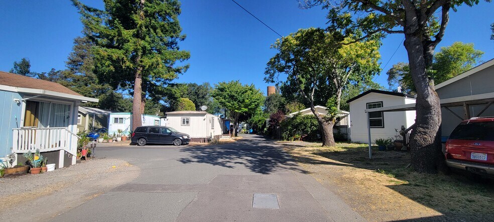 More Photos Of 6070 Old Redwood Hwy, Penngrove Manufactured Housing Mobile Home Park For Sale