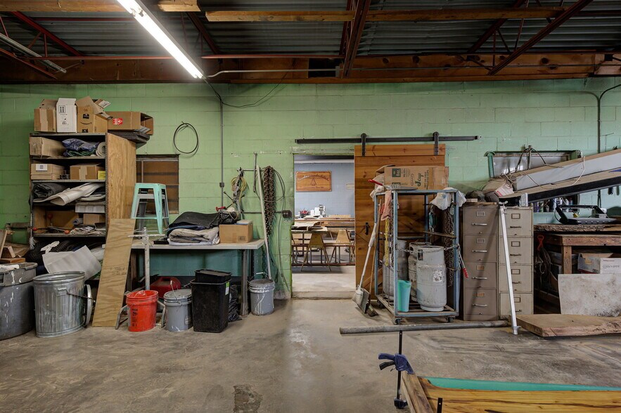 More Photos Of 1615 N Portland Ave, Oklahoma City Warehouse For Sale