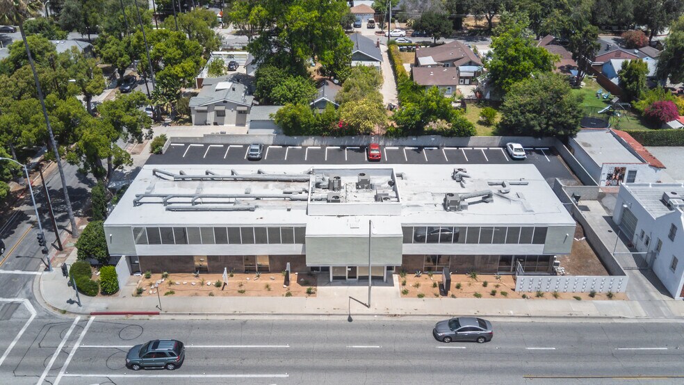 More Photos Of 1021 E Walnut St, Pasadena Medical For Lease