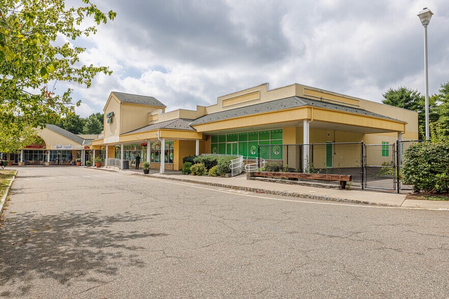 More Photos Of 181 Howard Blvd, Mount Arlington Unknown For Lease